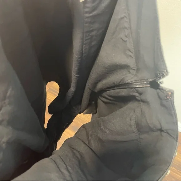 Free People Emmy Studded Black Mini Skort Faux Leather Size 8 - Picture 8 of 10